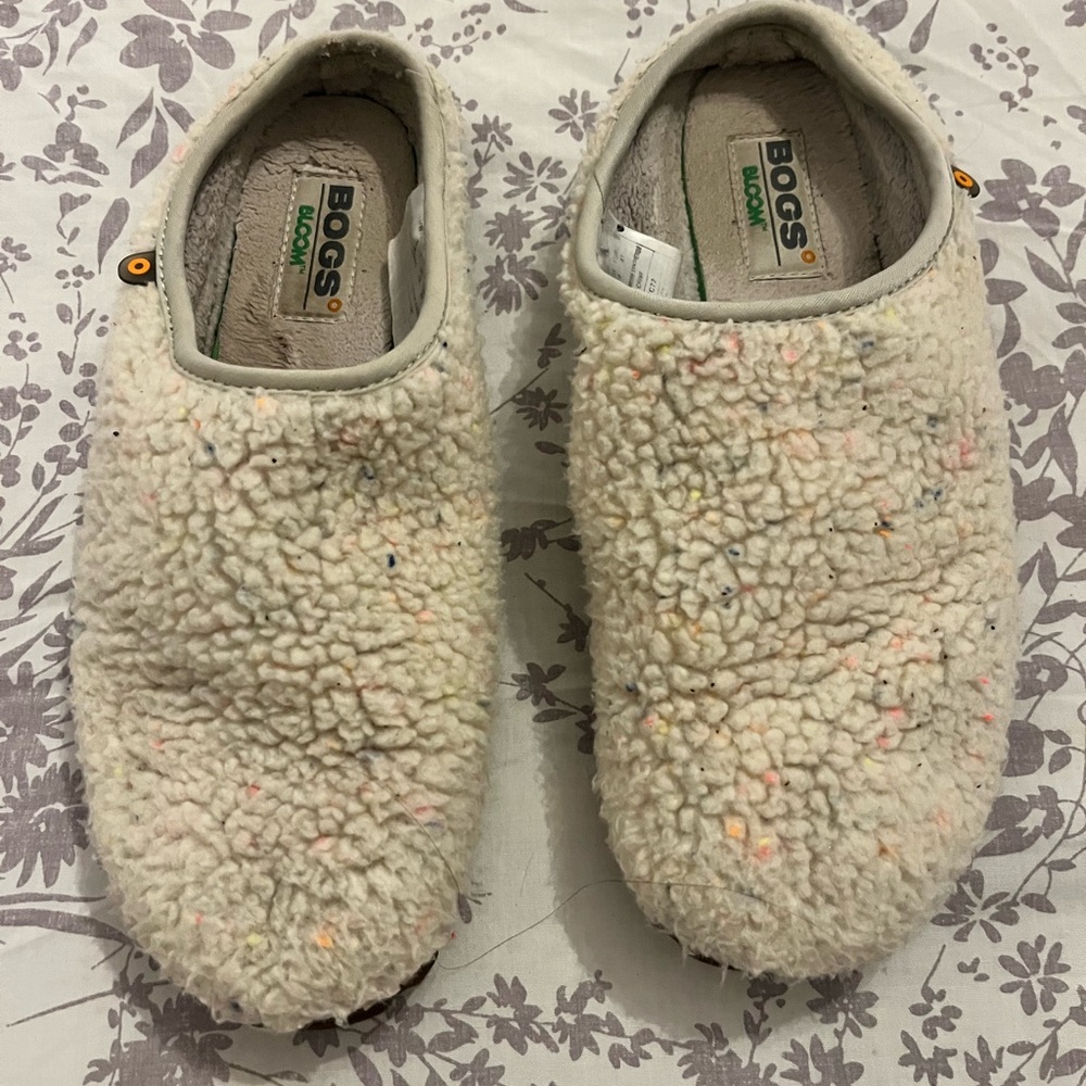 Bogs White Fleece Winter Crocs